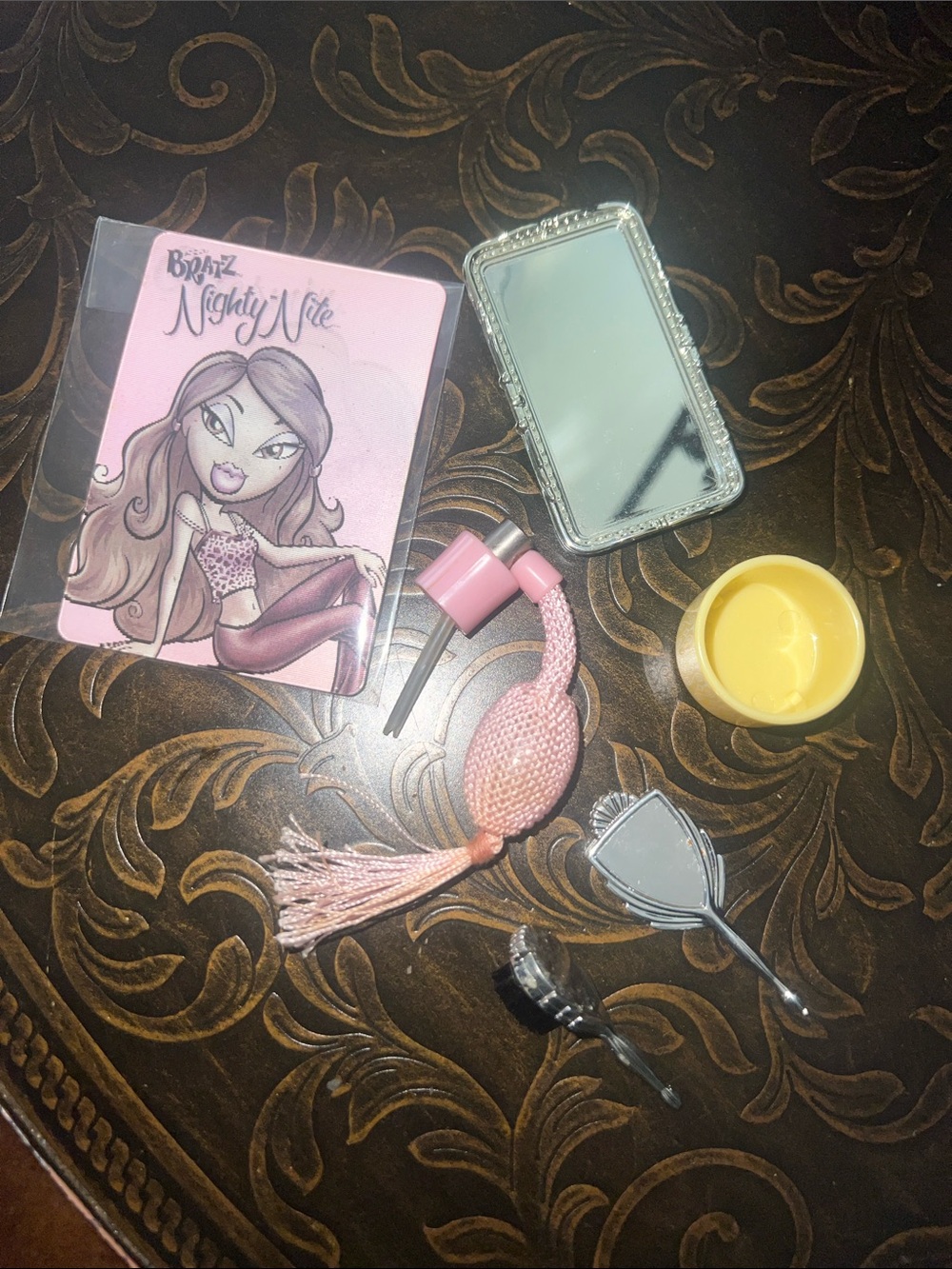 Bratz Nighty Nite Yasmin Accessories